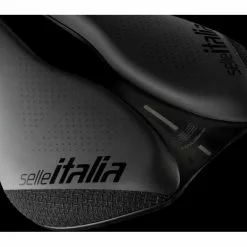 Selle Italia NOVUS X-Cross TM Boost EVO Superflow Saddle -Sadler og sadelpinde Salg Novus20Boost20Evo20X Cross20TM20Superflow CLOSEUP1