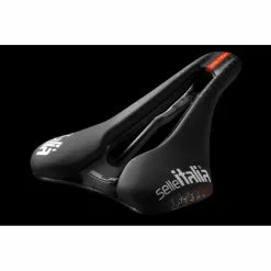 Selle Italia SLR Boost Pro Team Kit Carbonio Superflow Saddle 8 Selle Italia SLR Boost Pro Team Kit Carbonio Superflow Saddle -Sadler og sadelpinde Salg Selle Italia SLR Boost Kit Superflow Pro Team Saddle 04