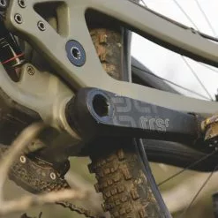 E-thirteen E.thirteen TRS Race Carbon Gen4 Crankset -Sadler og sadelpinde Salg ethirteen TRS Race Carbon Gen4 Crankset 06